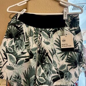 Senita Prize Women's Palm Leaf Print Shorts